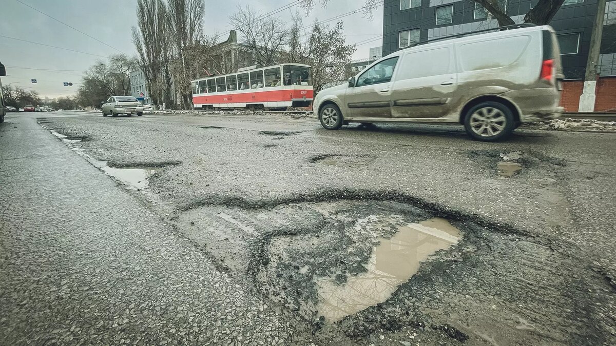 Ямы на дорогах зальют ночью асфальтобетоном в Волгограде |  НовостиВолгограда.ру | Дзен