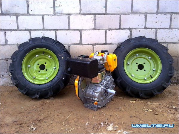 трактор перемещает. трактор перемещает. минитрактор нью холланд. трактор перемещает. трактор перемещает.