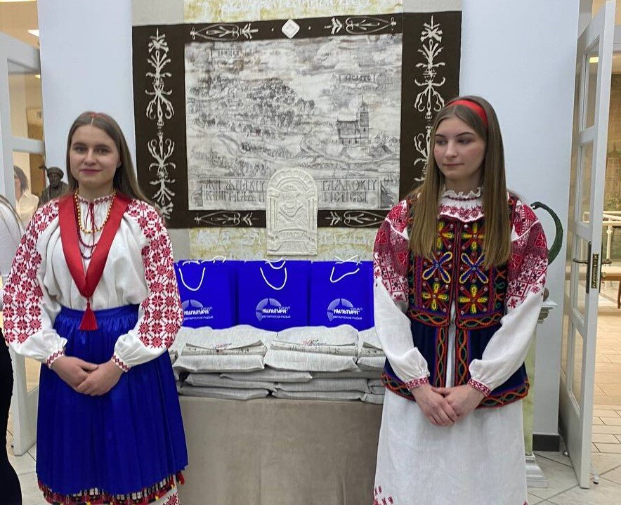 Шикарный стих. Полозкова стихи о любви. Последние стихи высоцкого перед смертью. Стихи. Пастернак стихи о любви.