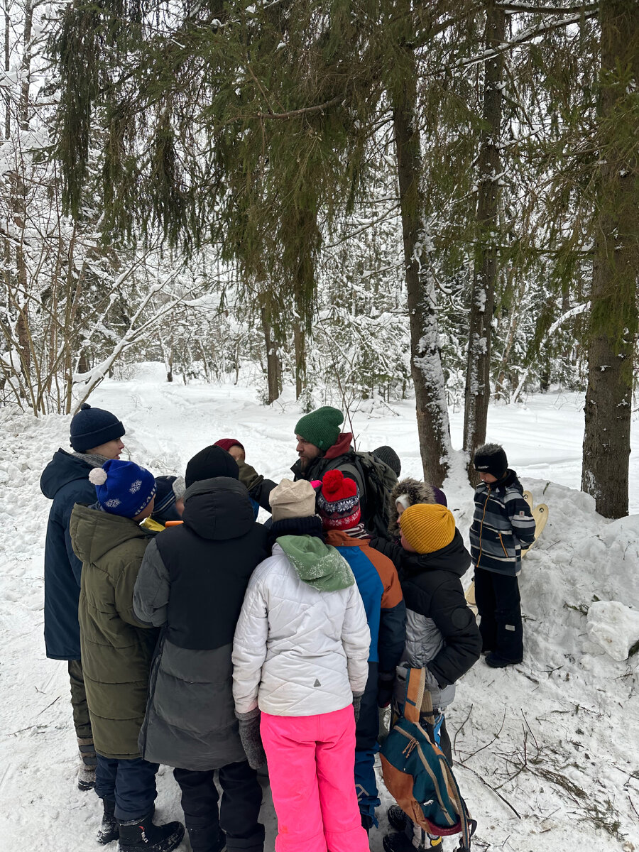 Урок перетек из класса в лес