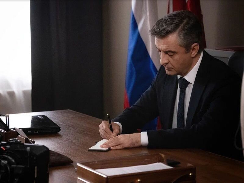 Кадр со съемок сериала «Шеф. Мужская работа»