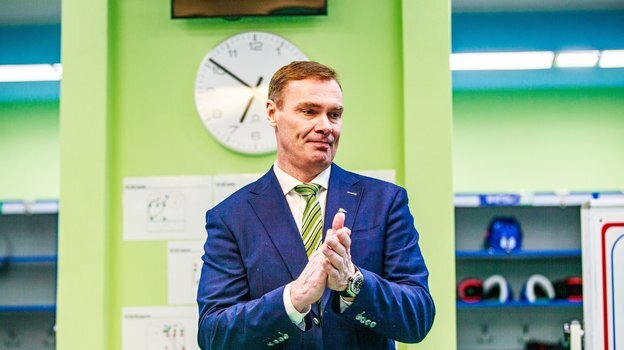    Главный тренер «Салавата Юлаева» Виктор Козлов.ХК «Салават Юлаев»