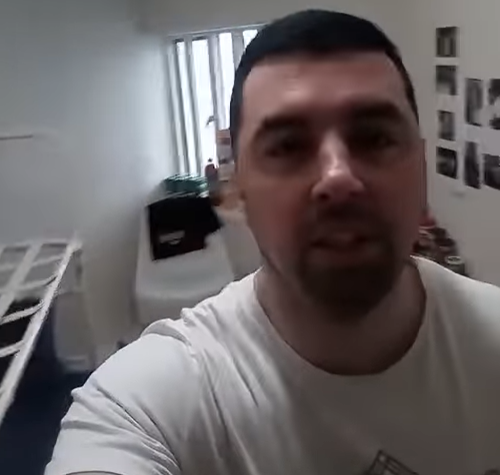 СКРИНШОТ ВИДЕО СЭМА УОКЕРА 