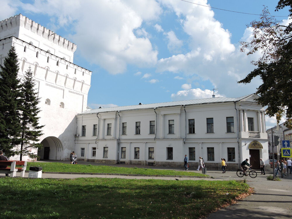 Дом Соболевых. Северный фасад. Современный вид. Фото А. В. Григорьева. https://yarwiki.ru/