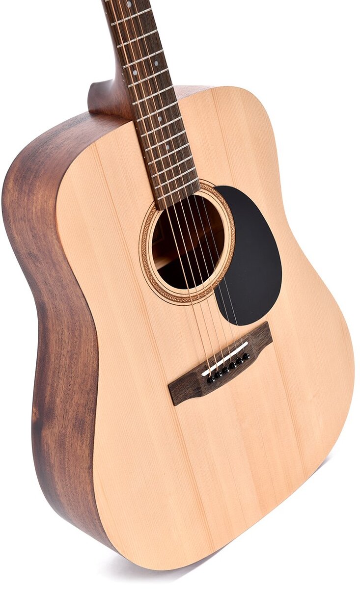 Акустическая гитара