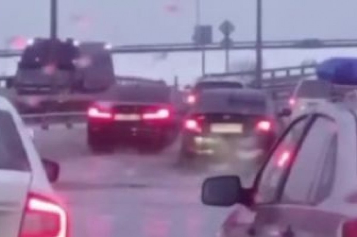    Потепление стало причиной коллапса на дорогах Петербурга и Ленобласти