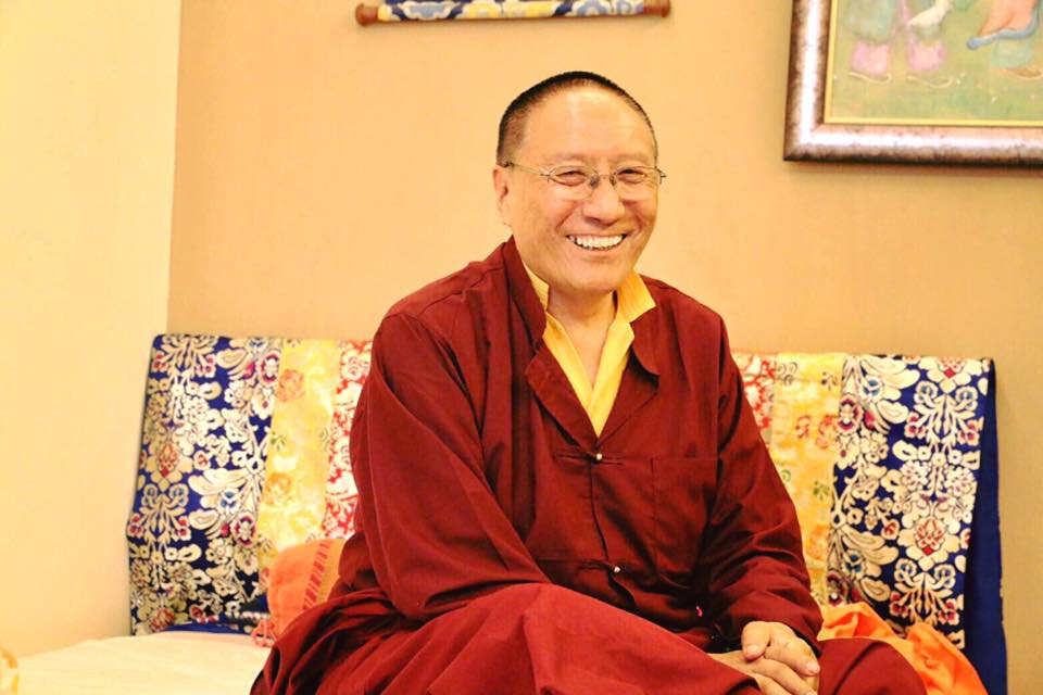 Доржонг Ринпоче незадолго до своей паринирваны после долгой химиотерапии. Вчера было семь лет с того дня.