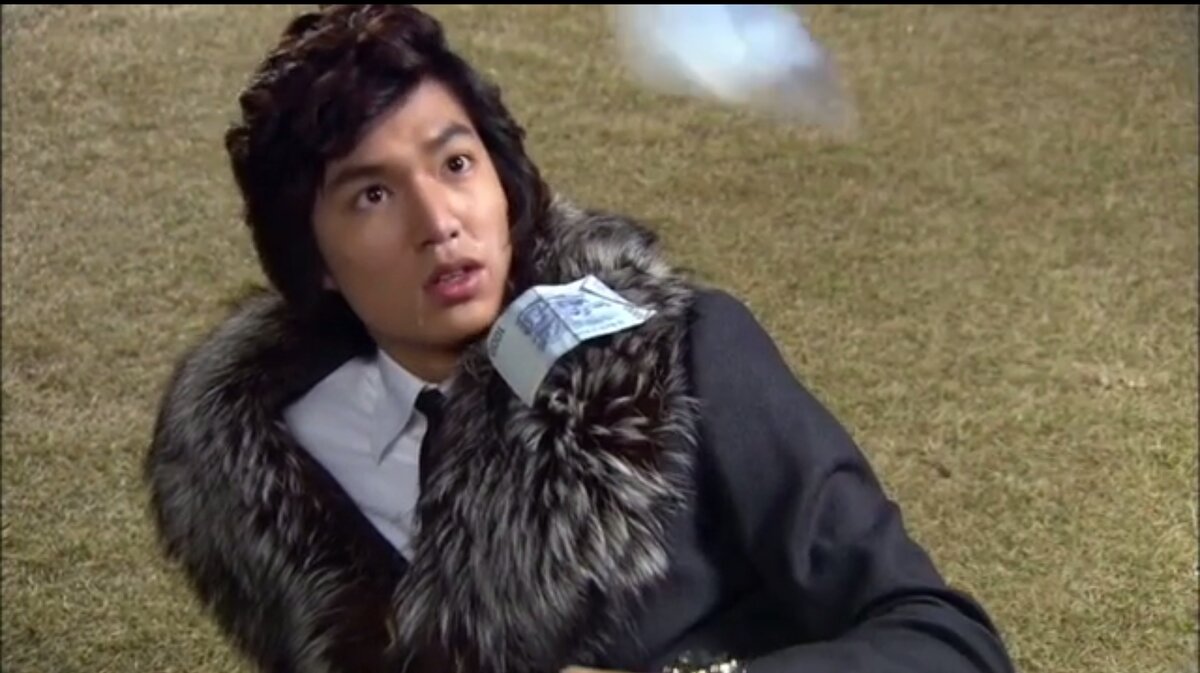 смешные моменты из дорамы. смешные моменты из дорам. вы окружены дорама. пак хён-шик в дораме наследники. дорама смешные моменты.