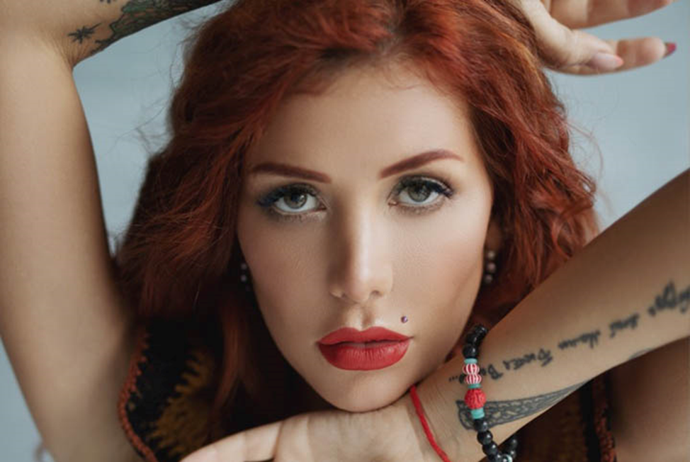 Николь. Инет