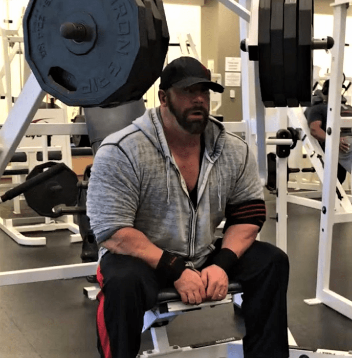 Данте Трудель, как всегда, тренируется по своей методике