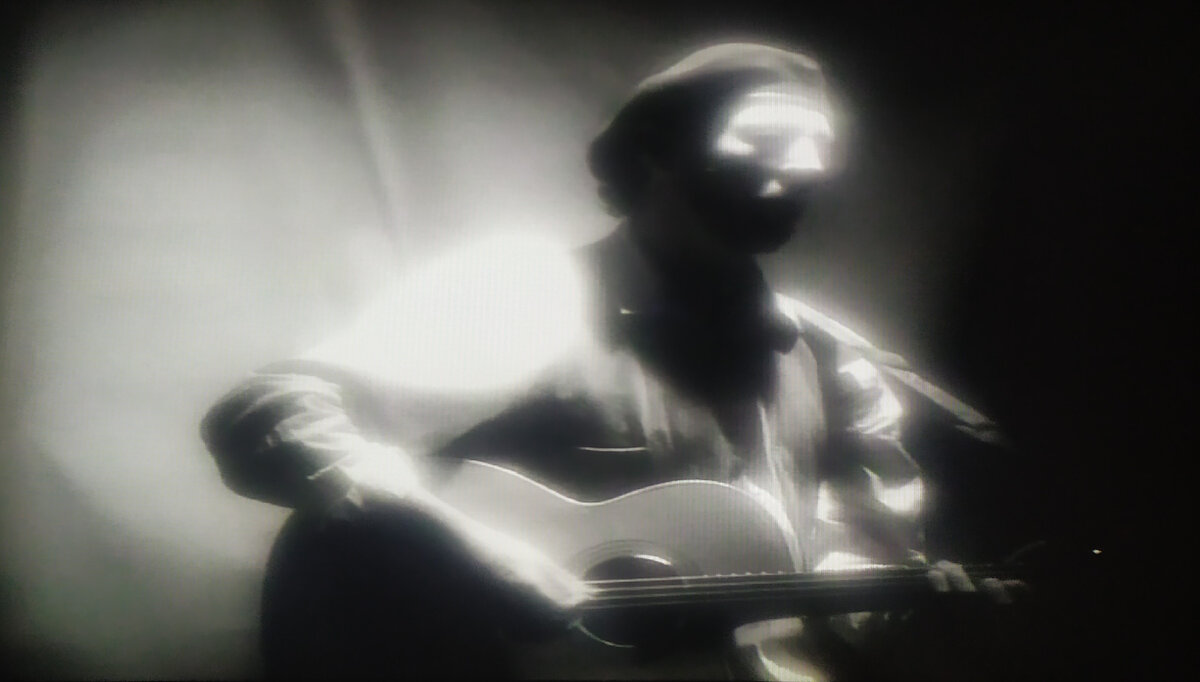 Richard Thompson "Rumor And Sigh" DVD-Audio - I Misunderstood (clip)