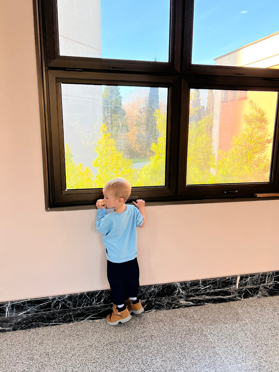 В день отлета было вот такое яркое солнце