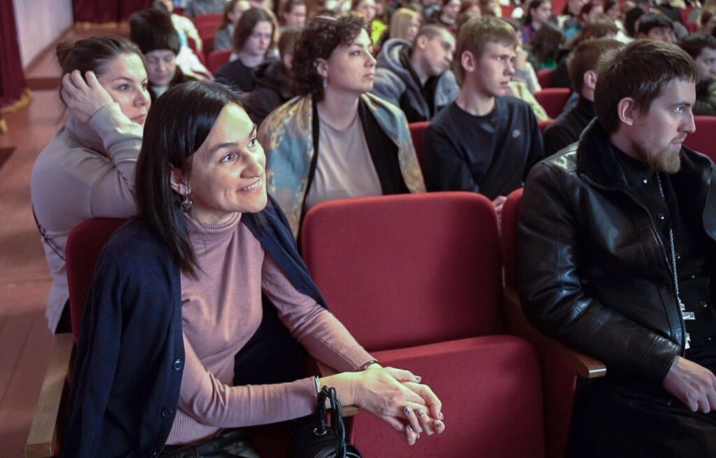 Фильм «Быть» будет показан тверской молодежи в райцентрах области. В воспитательных целях