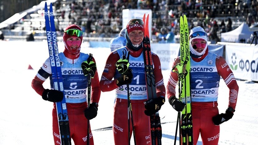     Российские лыжники Сергей Ардашев, Александр Большунов и Савелий Коростелёв РИА Новости Павел Бедняков