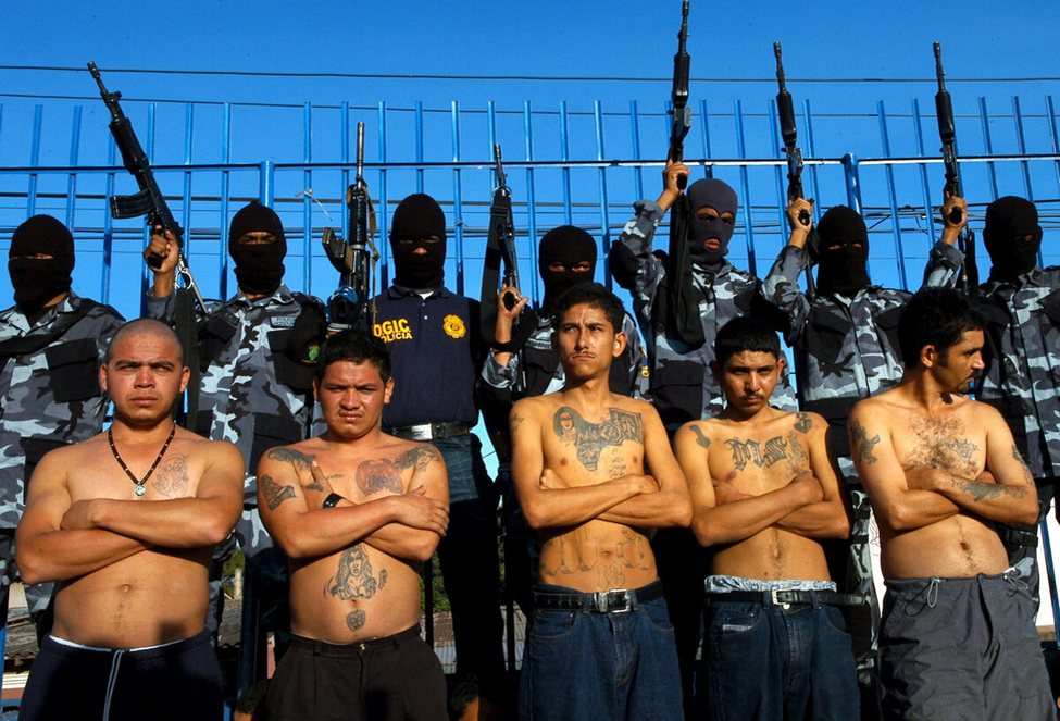 С этими людьми пытается договориться и президент Мексики, и католическая церковь