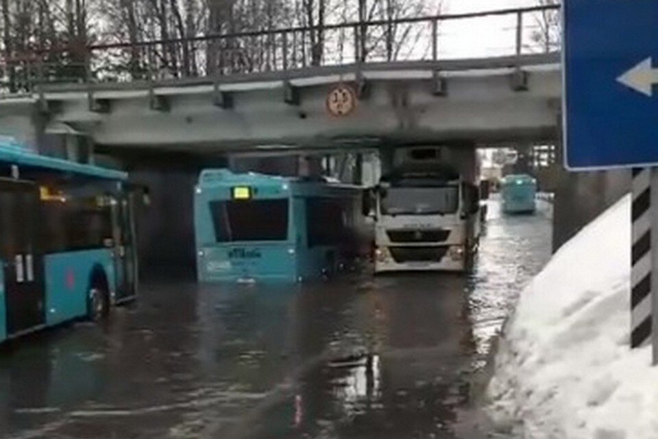 афиша театра. репертуар хорошо. шоу лучше всех. лучшие афиши дизайн. советские афиши театра.