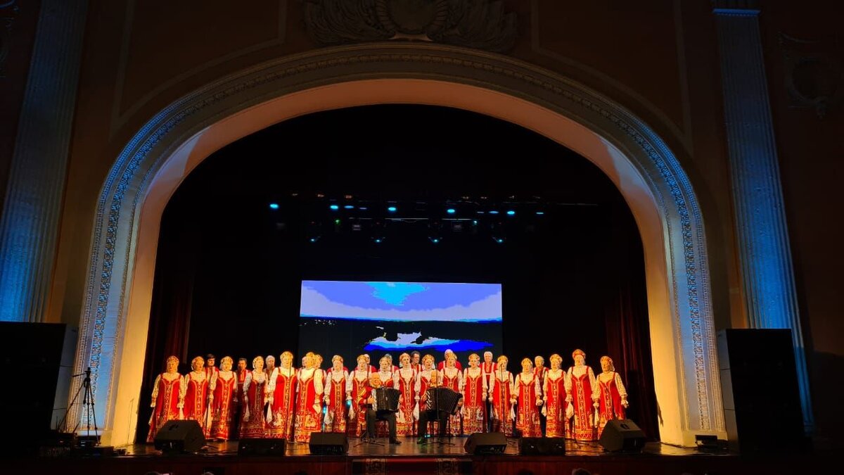    В Курске проходит юбилейный концерт курского народного хора им. С. Г. Чаговца