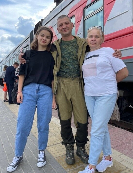 Дарья со своей семьей. Фотография из личного архива