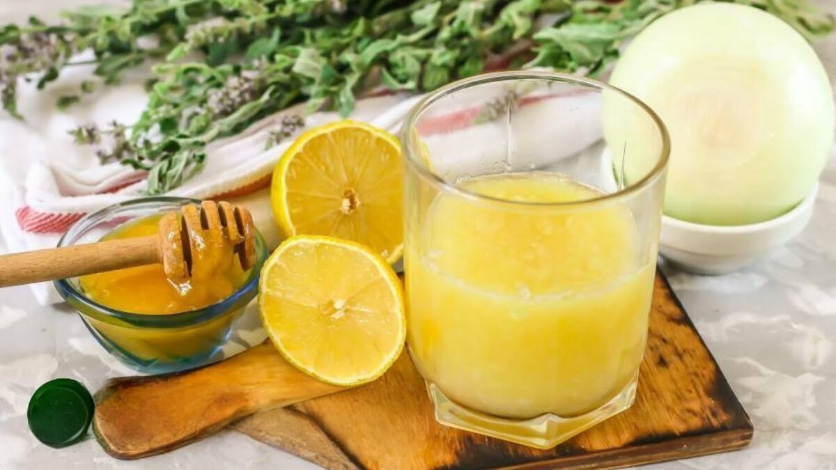 Лучшее средство, когда заложен нос.
✅ Понадобится:
* Лимон
• Луковица среднего размера
• 1 стакан воды
✅ Приготовление:
* Вскипятите воду.
• Нарежьте лук небольшими кусочками и положите в миску с водой.
* Варите 5 минут.
* Положите 1 ложку меда и растопите.
• Перед употреблением выжмите лимон и залейте его водой.
✅ Пейте настойку из одной тыквы 3-4 раза в день.
❗️Поделитесь и с близкими тоже!