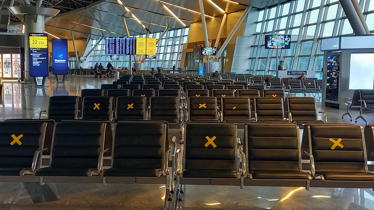 Аэропорт Внуково времён пандемии. Даже страшно вспоминать, если честно