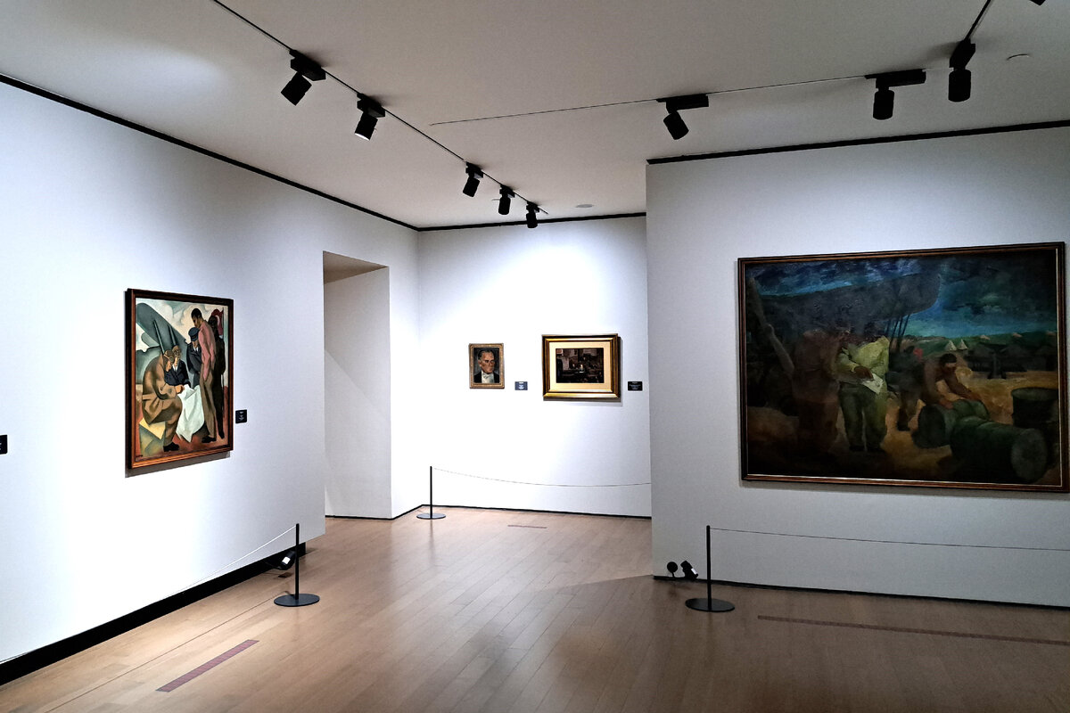 Интересно не только с точки зрения живописи, но и с точки зрения истории.