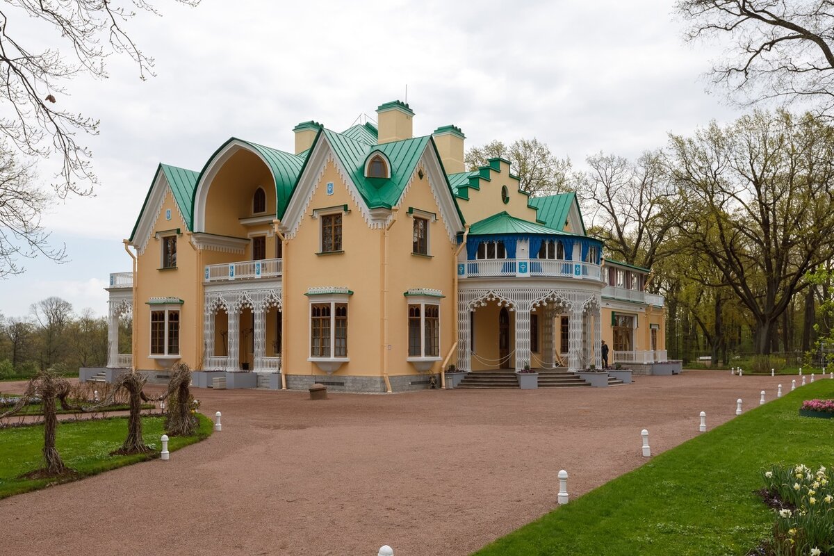 Коттедж дворец в петергофе кто жил фото 5 деталей убранства дворца "Коттедж" в Петергофе Готика в России Дзен