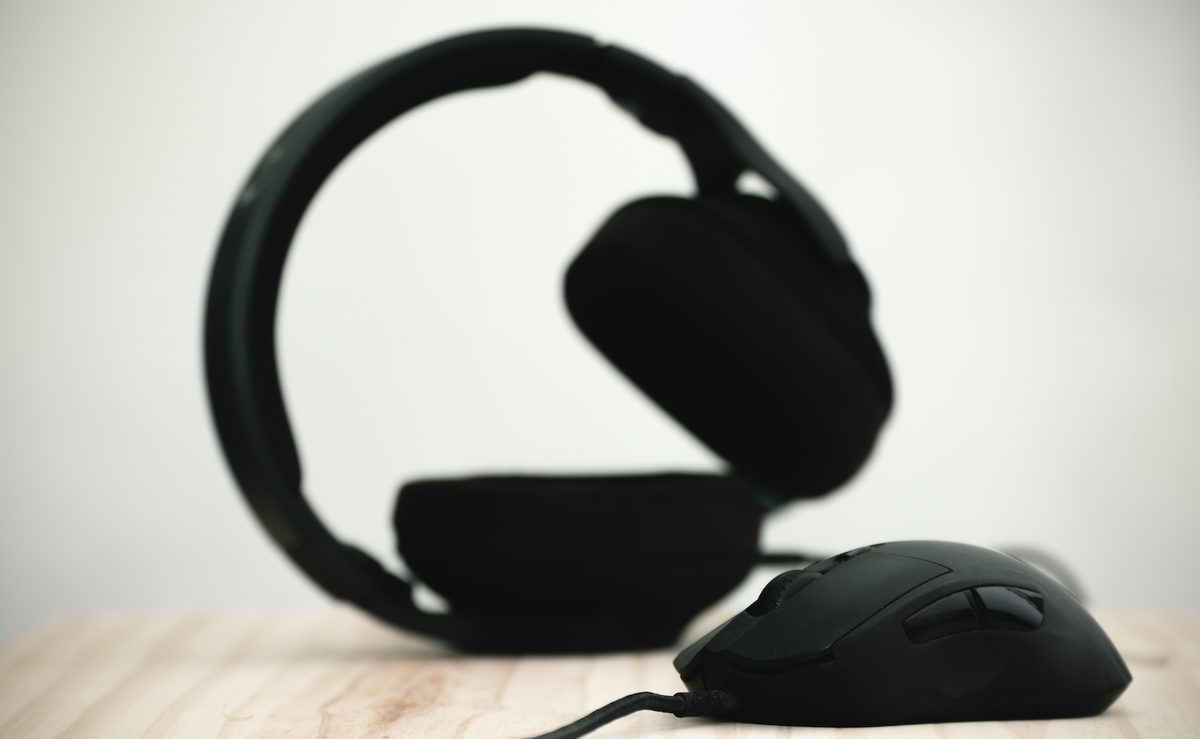 Выбираем хорошие наушники Logitech