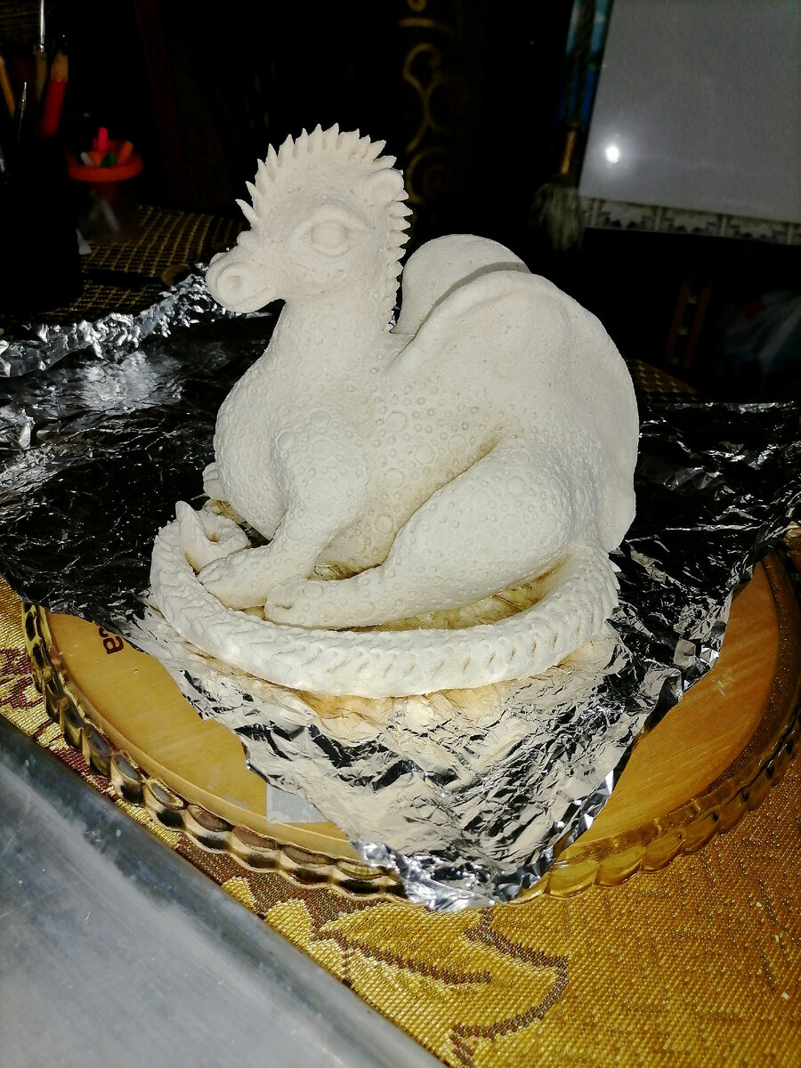 После прослушивания в печи в течении суток, после чего были приклеены прожилки на крыльях. 