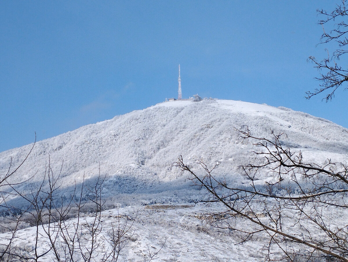 Пятигорск. Гора Машук зимой.