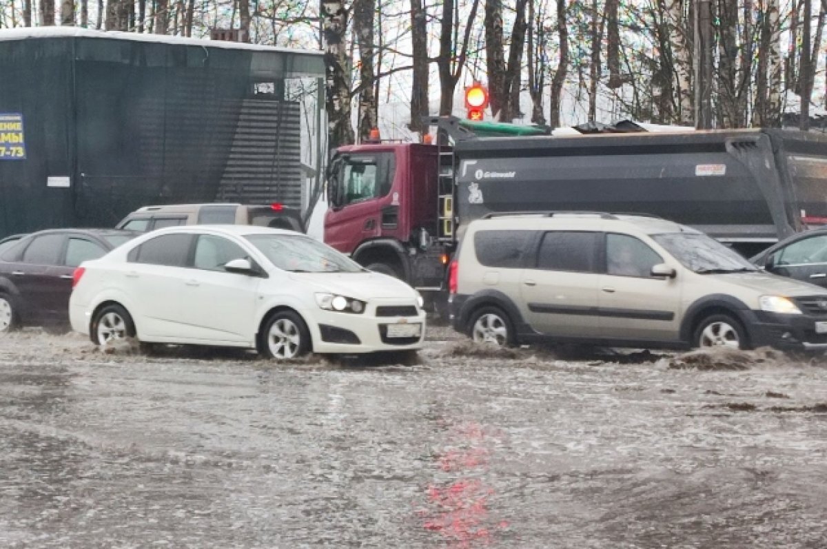    В Петербург после ледяного дождя пришло похолодание