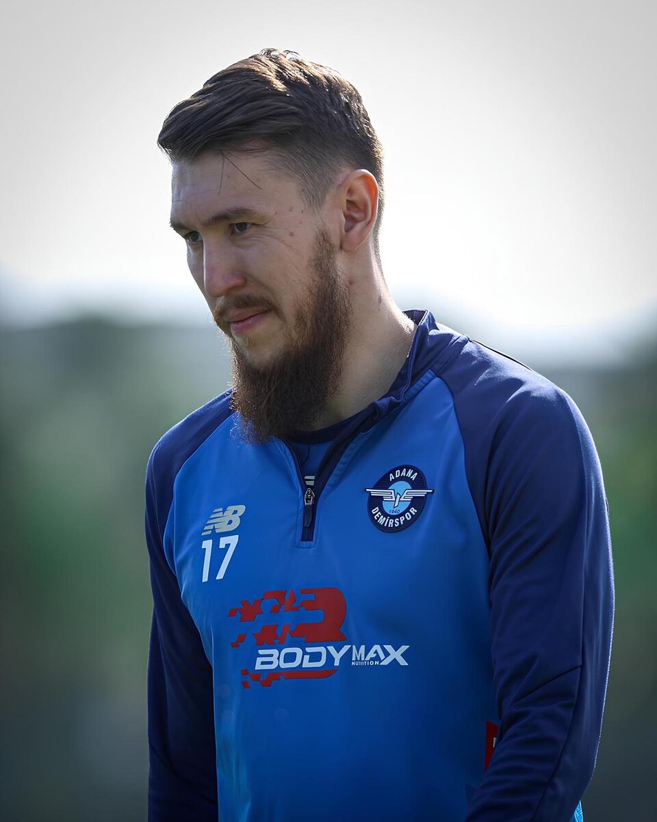    Абат Аймбетов:https://www.instagram.com/adskulubu/