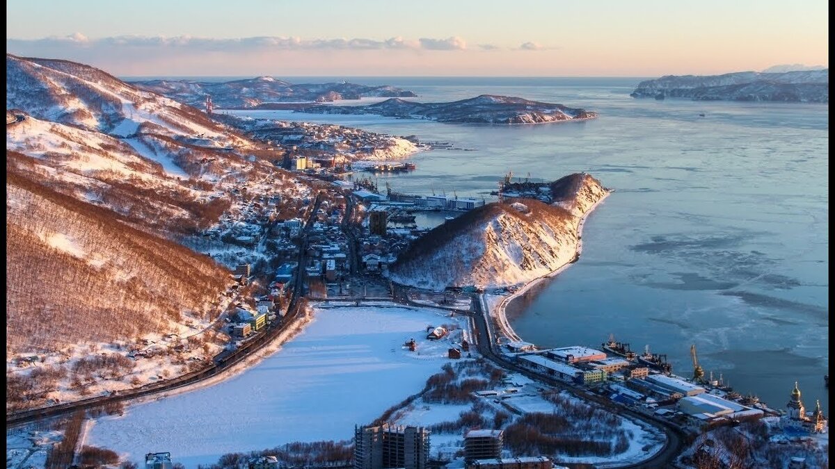 Авачинская губа. Вид с Мишенной сопки.