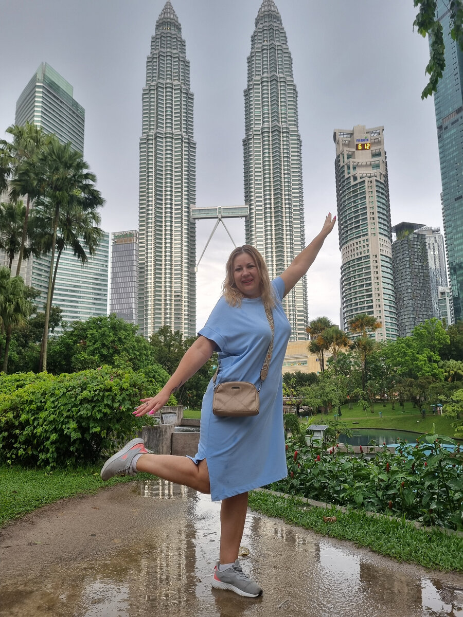 Позирую после дождя), Куала-Лумпур, Малайзия,  фото автора