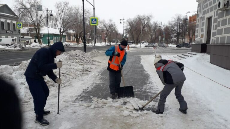    Борьба со льдом. В мэрии Оренбурга рассказали, как расчищают улицы Белов Михаил Александрович