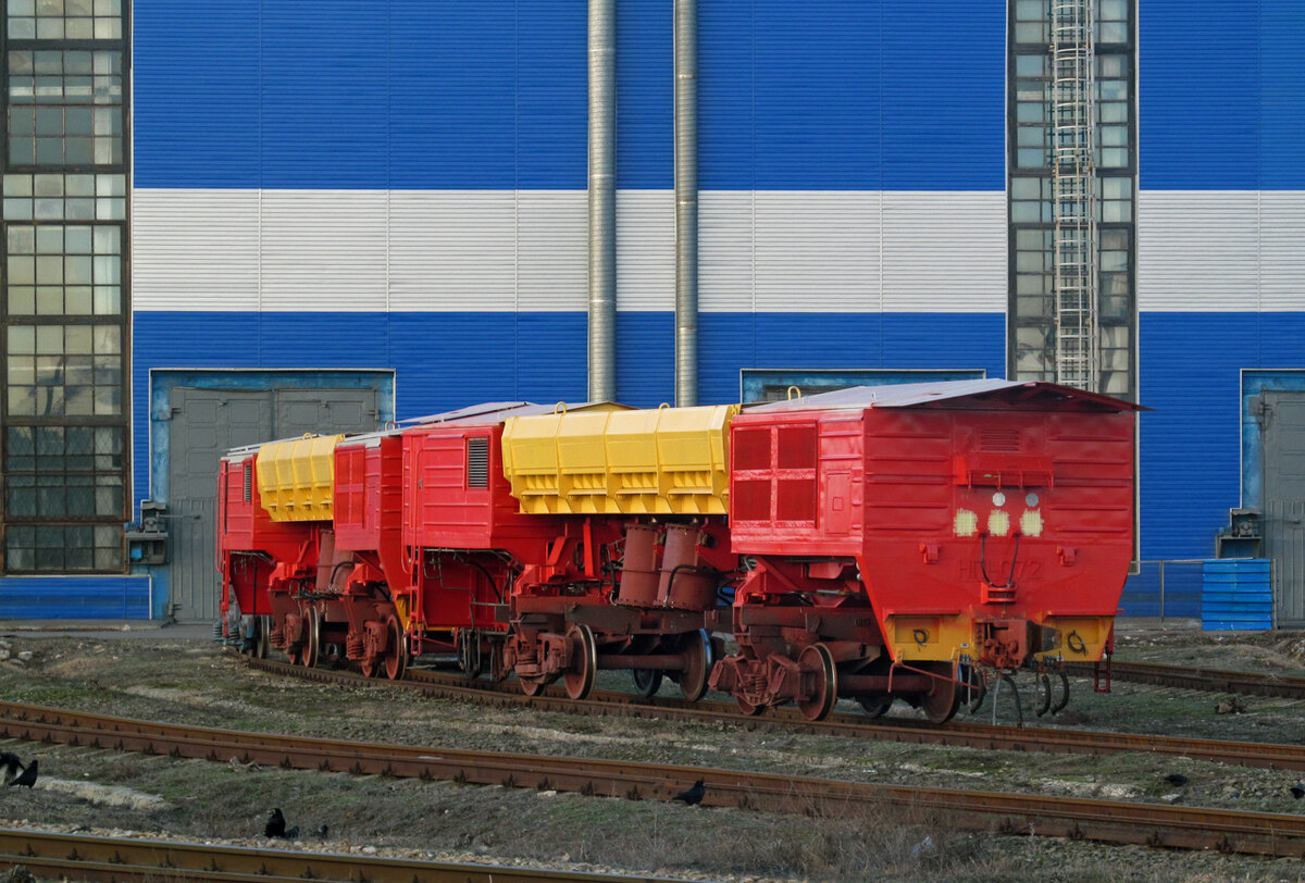 Моторные думпкары. Источник:https://railgallery.ru/photo/152921/