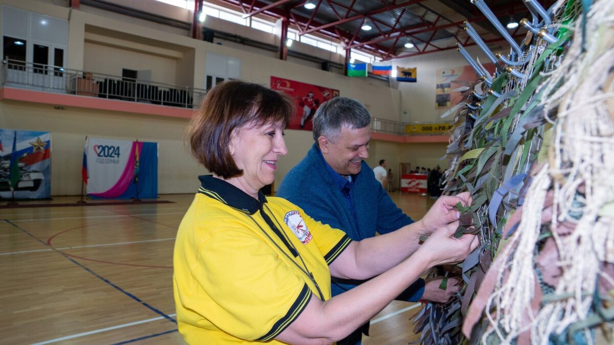    В Нефтеюганске накануне Дня защитника Отечества состоялся военно-патриотический фестиваль