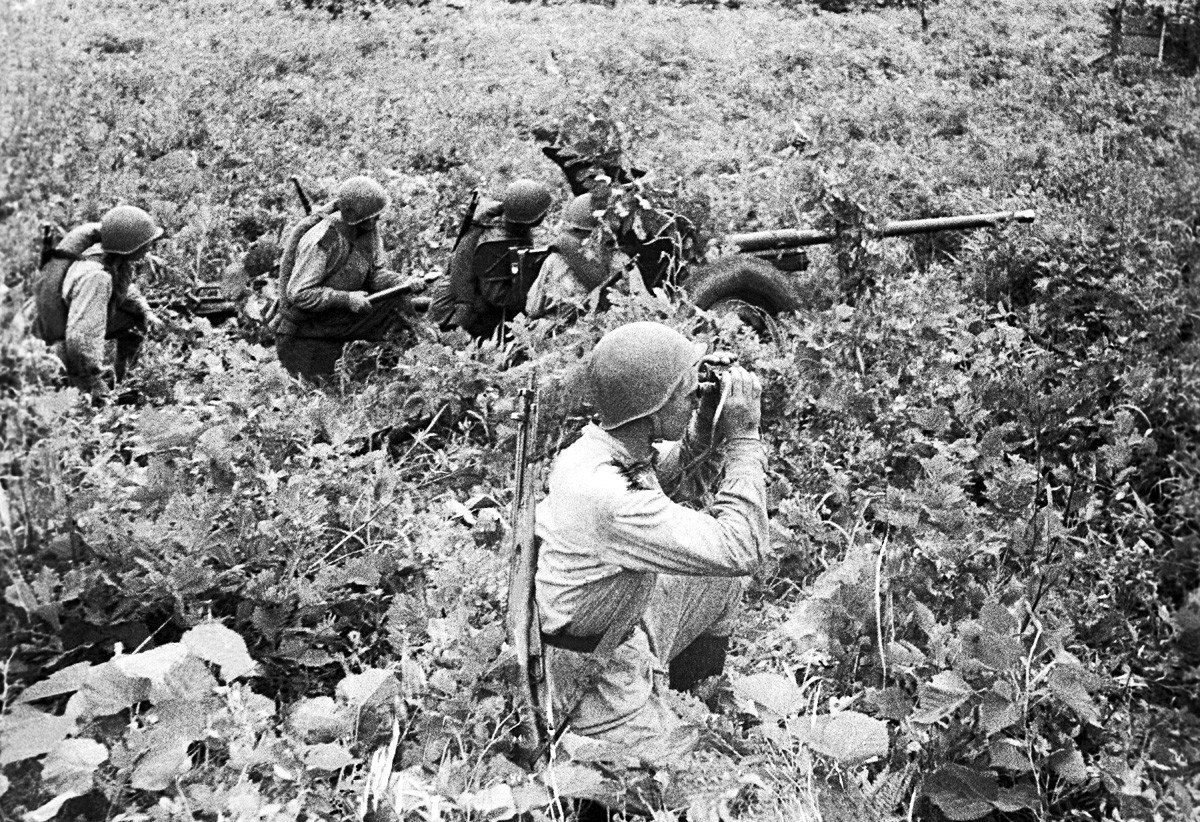 Советские разведчики во время японской кампании 1945 года. Фото из интернета