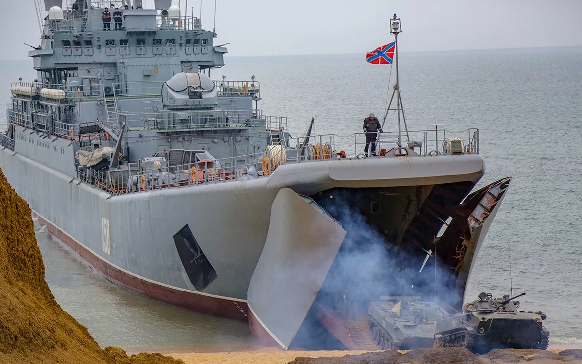 Пиратский корабль. Четырехмачтовый барк крузенштерн. Красивый парусник. Корабль в шторм. Парусная яхта бригантина.