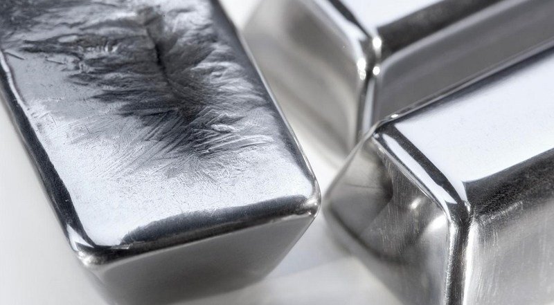 золото цвет. какой металл ценился дороже золота. платина или серебро. золото. дорогие металлы.