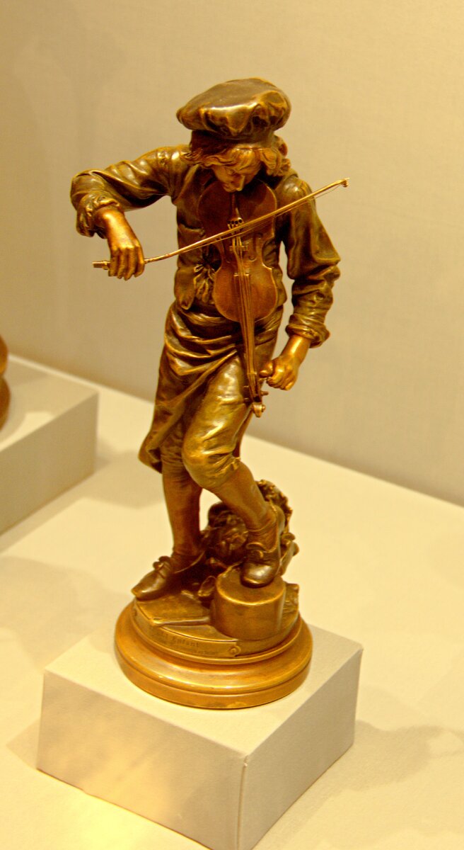 Из экспонатов выставки "Умелых рук искусная работа"