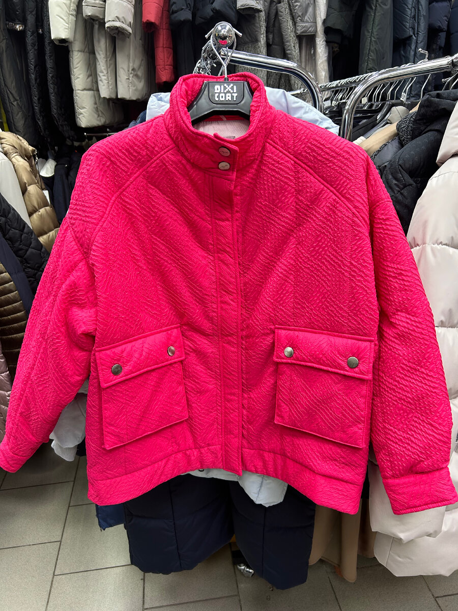 1.Россия, 19 900 рублей, 44-48 размер.