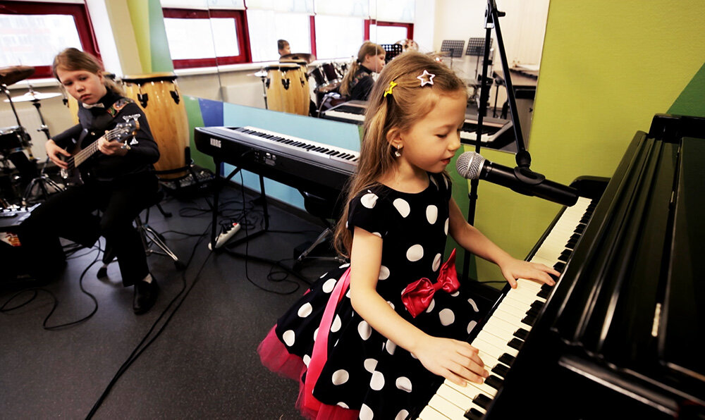    © АО "ТВ Центр"