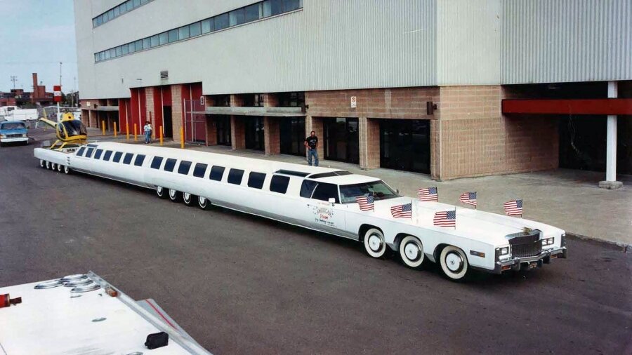 Лимузин под названием «Американская мечта» дважды входил в Книгу рекордов Гиннеса как самый длинный лимузин в мире.-2