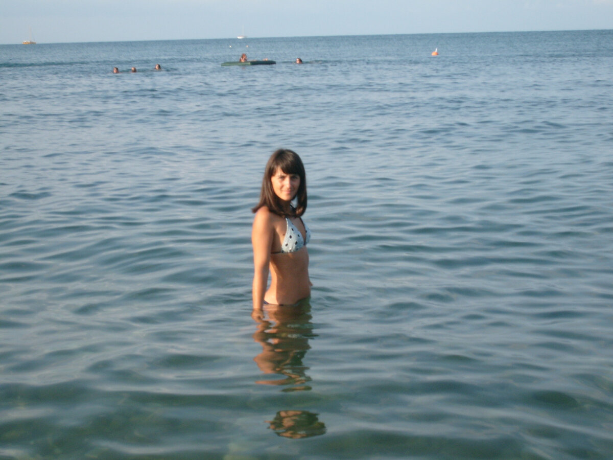 молодая и глупая Оленька в Лазаревском