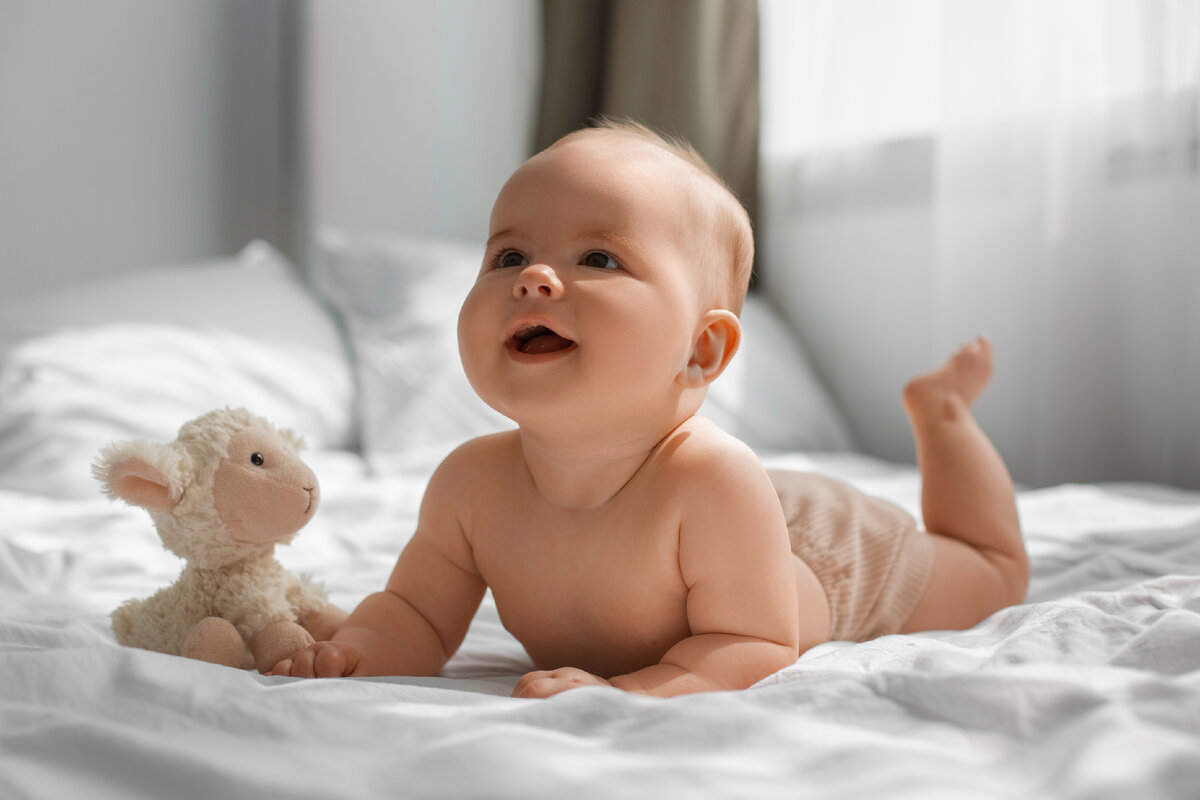<a href="https://ru.freepik.com/free-photo/baby-with-stuffed-animal_49640691.htm#query=%D0%9C%D0%90%D0%9B%D0%AB%D0%A8&position=0&from_view=search&track=sph&uuid=3025434e-e3de-4ddd-aa99-458df41c2ac9">Изображение от pikisuperstar</a> на Freepik