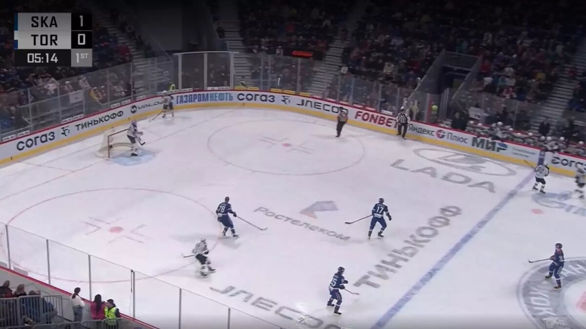     Матч между хоккейными клубами «Торпедо» и «СКА» завершился в Санкт-Петербурге в 19:20 18 февраля. В нем питерские хоккеисты обыграли нижегородцев со счетом 4:3.