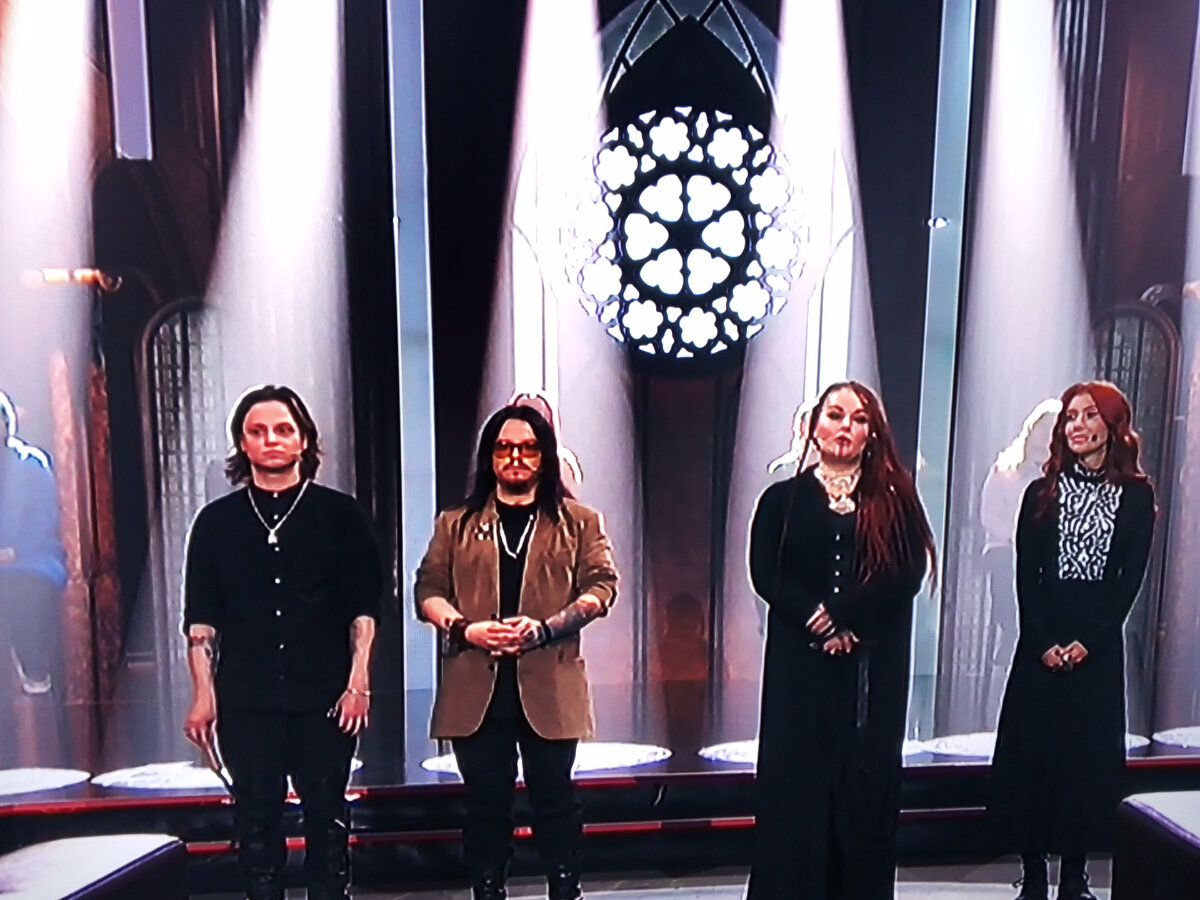 Сегодня в реванше участвуют: Артемий и Владимир Никара, Мариами Циминтия и Николь Кузнецова.