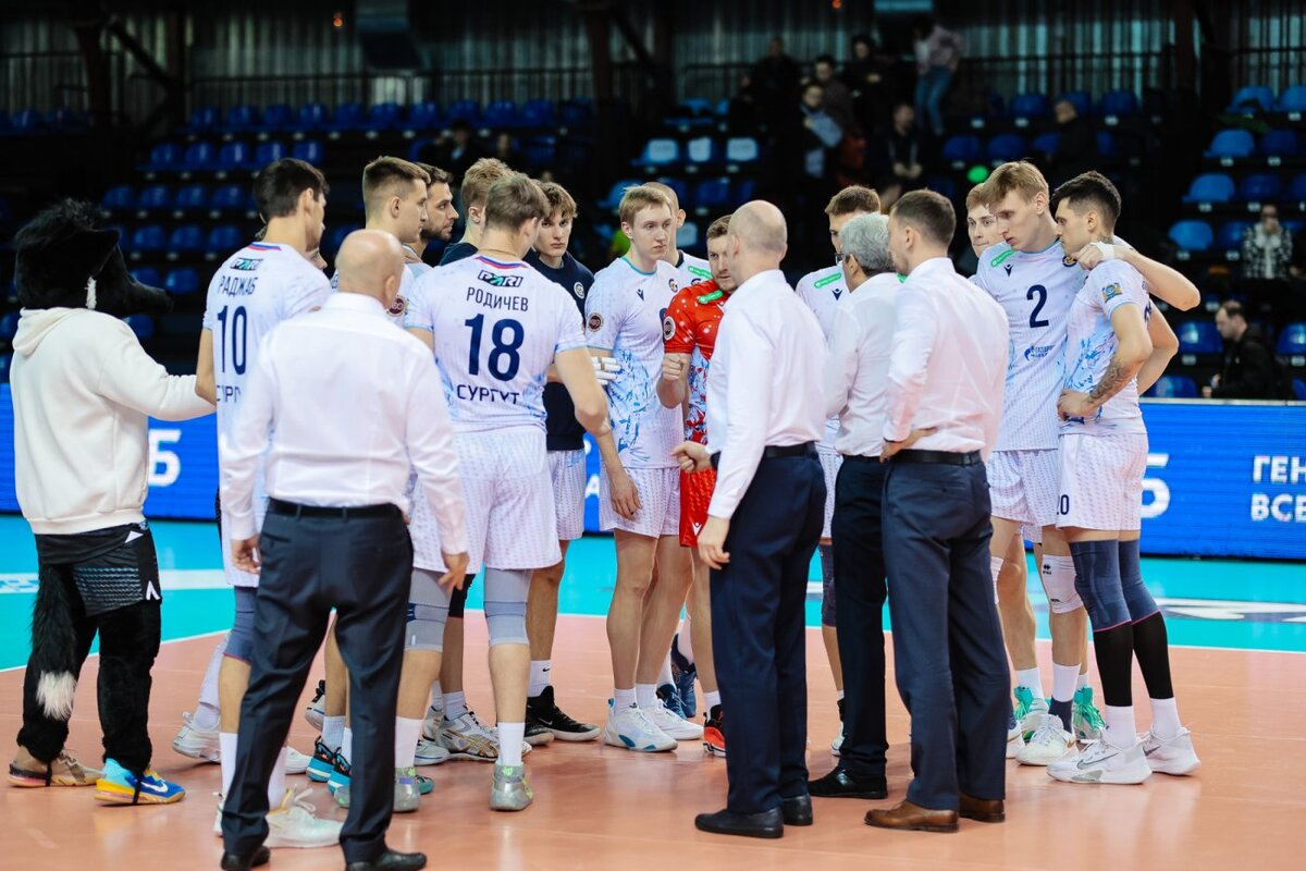    Нефтяники или газовики: кто окажется сильнее в 24 туре Чемпионата России по волейболу?