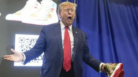 Трамп выпустил кроссовки «для настоящих патриотов» за 399 долларов — Фото