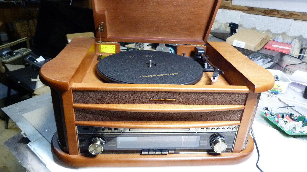 Супер-пупер ретро винтажный музыкальный комбайн